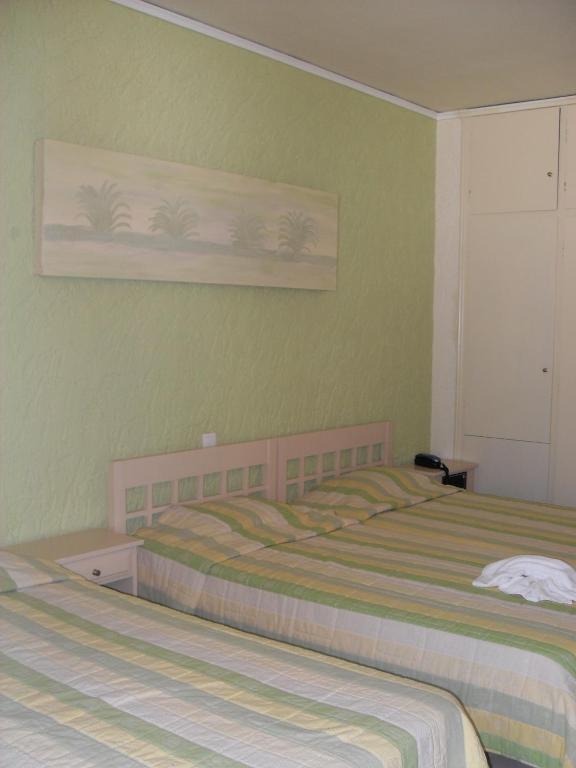 Benitses Bay View Hotel Gastouri  Habitación foto